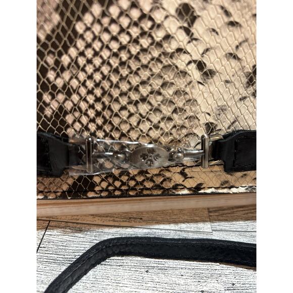 Patricia Nash Apricale Crossbody Wristlet Python taupe grey tan MSRP $169 NEW - Picture 2 of 12